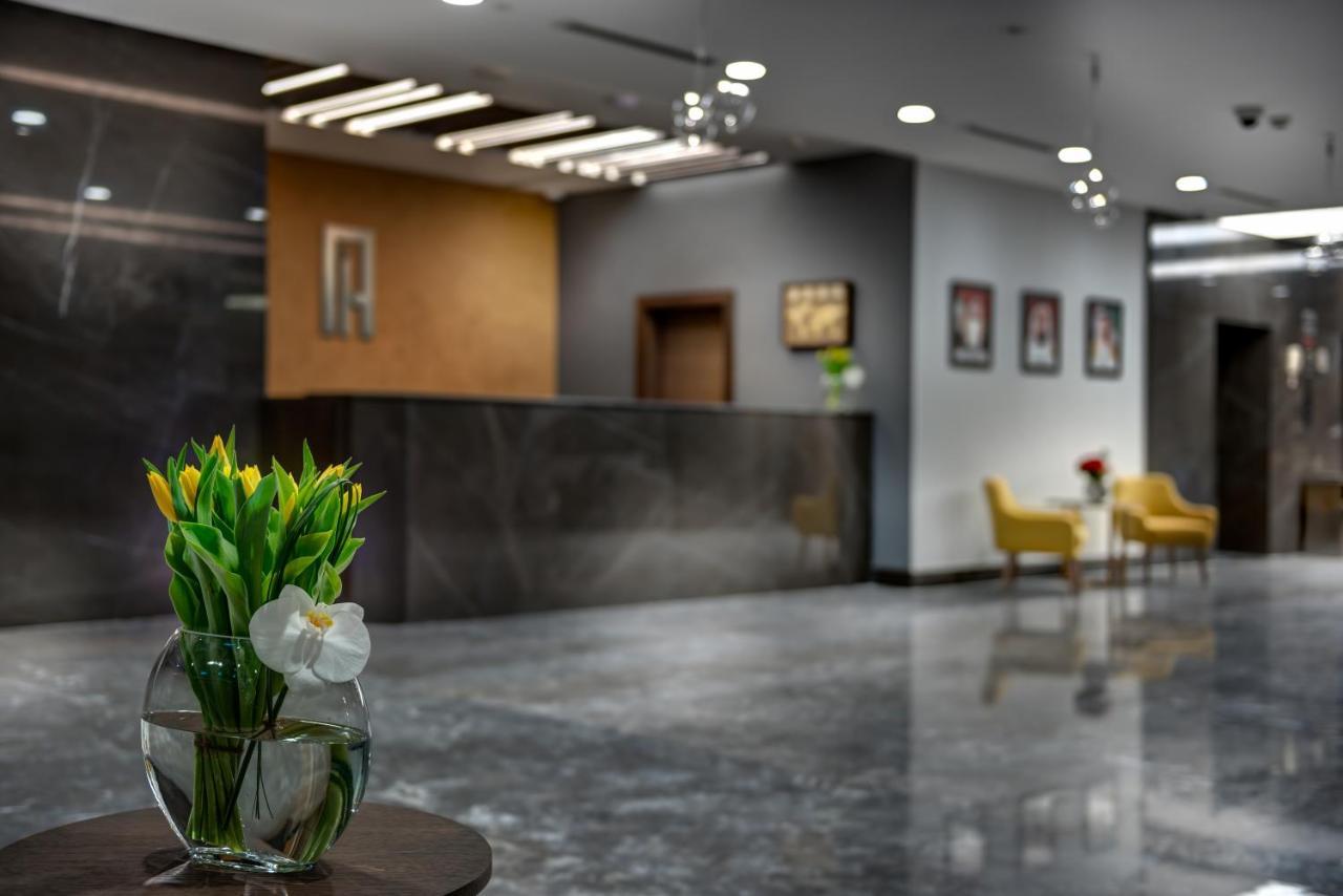Abar Hotel Apartments Dip-1 Dubai Ngoại thất bức ảnh