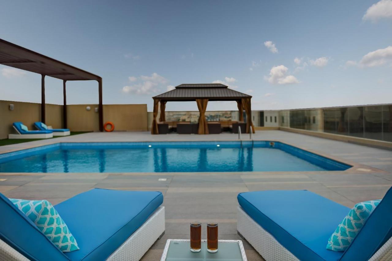 Abar Hotel Apartments Dip-1 Dubai Ngoại thất bức ảnh